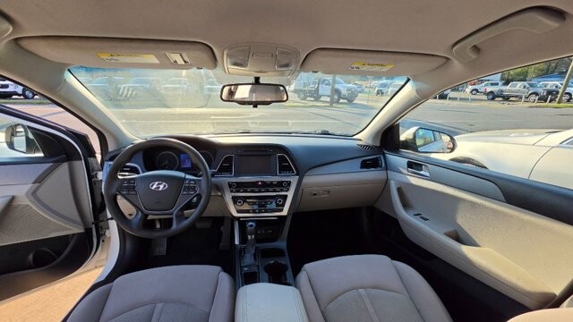 2016 Hyundai Sonata in Cartersville, GA 30120 - 18121186 8
