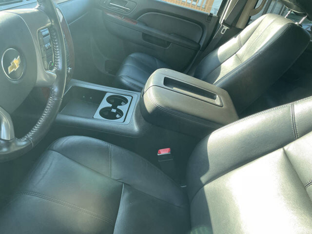 2013 Chevrolet Tahoe in Mount Vernon, WA 98273 - 18121191 4