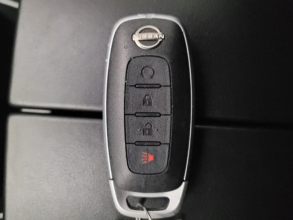 2023 Nissan Rogue in Montclair, CA 91763 - 18121194 32