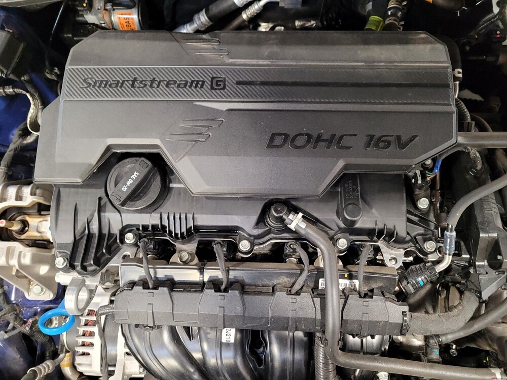 2025 Hyundai Elantra in Sacramento, CA 95821 - 18121199 30