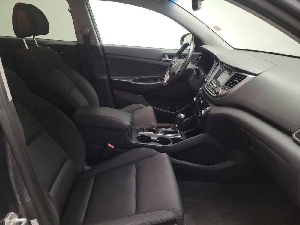 2016 Hyundai Tucson in Riverside, CA 92504 - 18121200 21