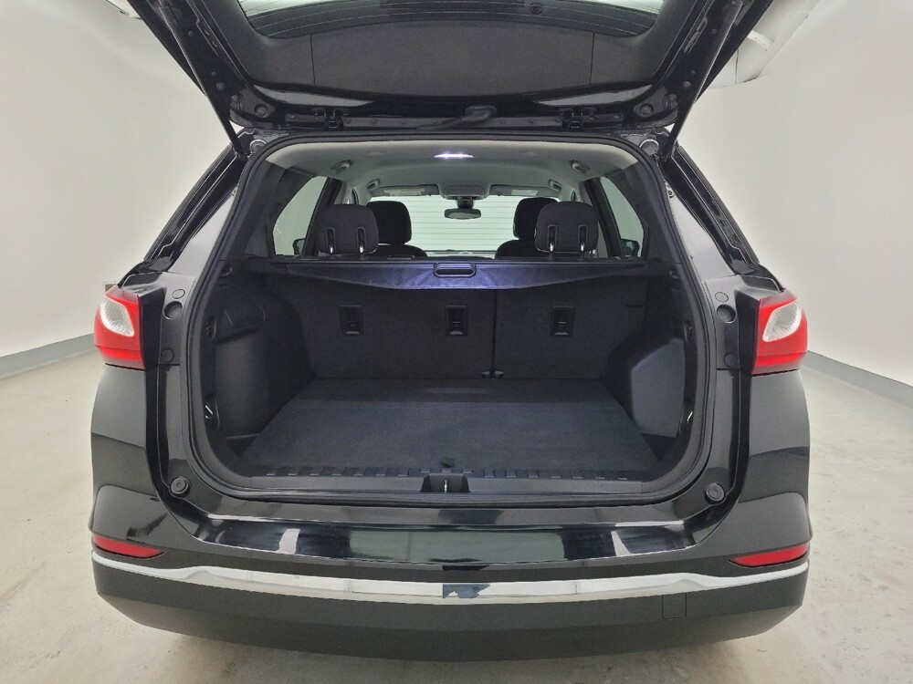 2020 Chevrolet Equinox in Louisville, KY 40258 - 18121203 29