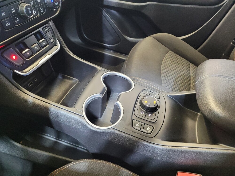 2020 GMC Terrain in Louisville, KY 40258 - 18121204 26