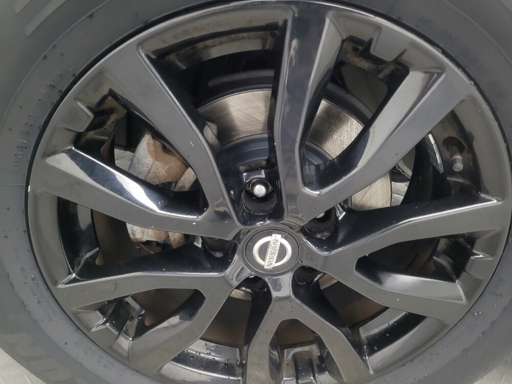 2017 Nissan Rogue in Birmingham, AL 35215 - 18121205 31