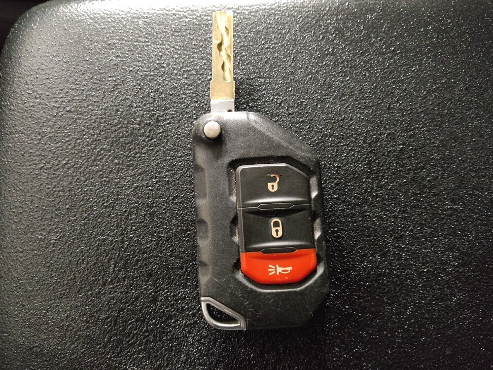 2018 Jeep Wrangler in Marietta, GA 30062 - 18121209 32