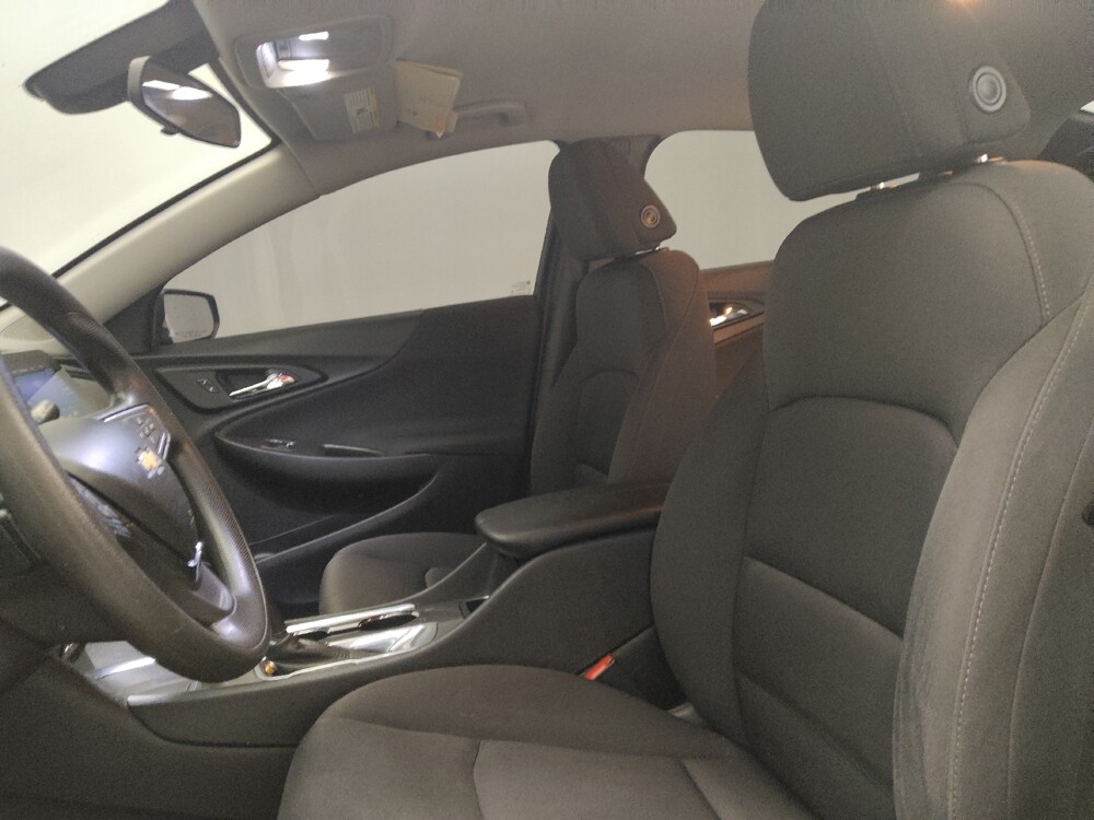 2020 Chevrolet Malibu in Stone Mountain, GA 30083 - 18121216 17