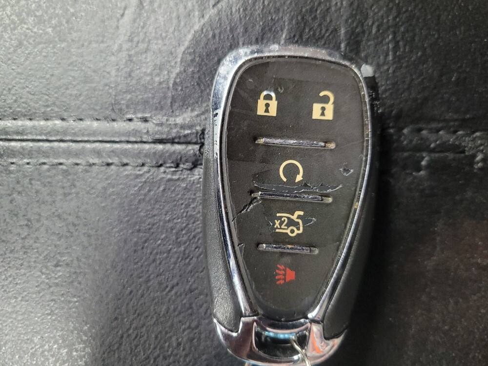 2020 Chevrolet Malibu in Stone Mountain, GA 30083 - 18121216 32