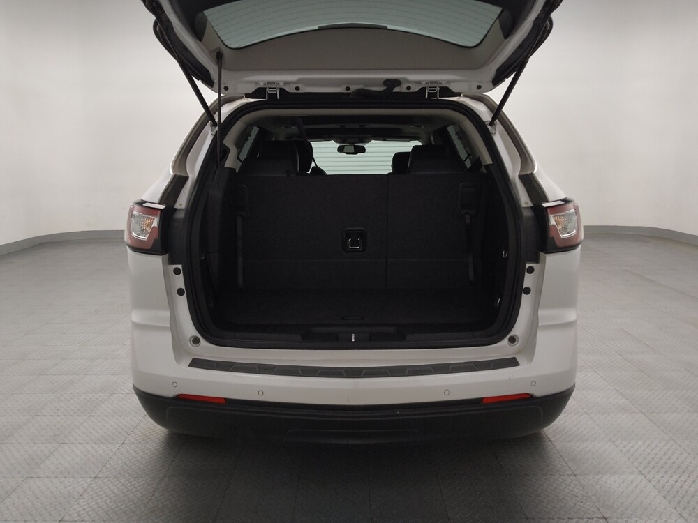 2017 Chevrolet Traverse in Tulsa, OK 74145 - 18121225 29