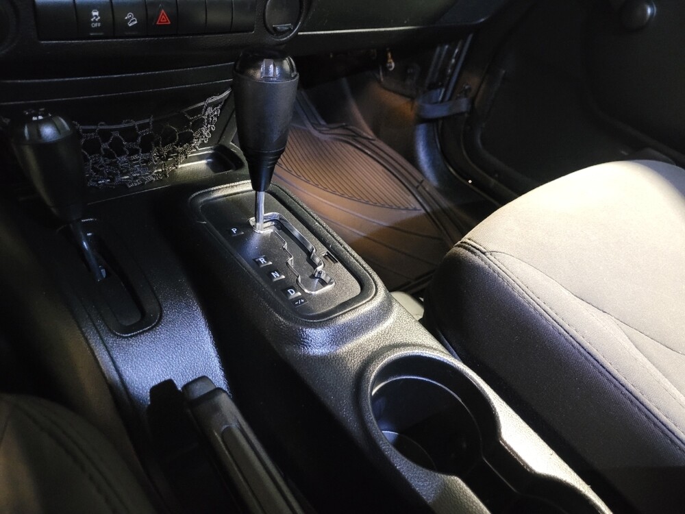 2018 Jeep Wrangler in Phoenix, AZ 85022 - 18121228 26