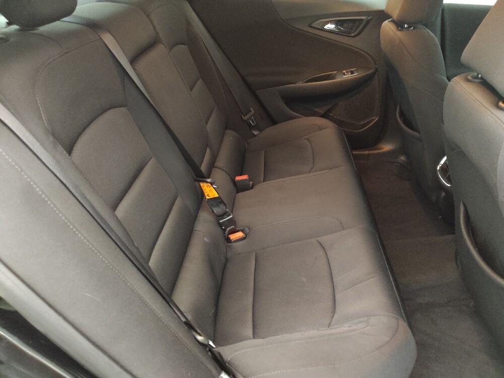 2019 Chevrolet Malibu in Lakeland, FL 33815 - 18121229 19