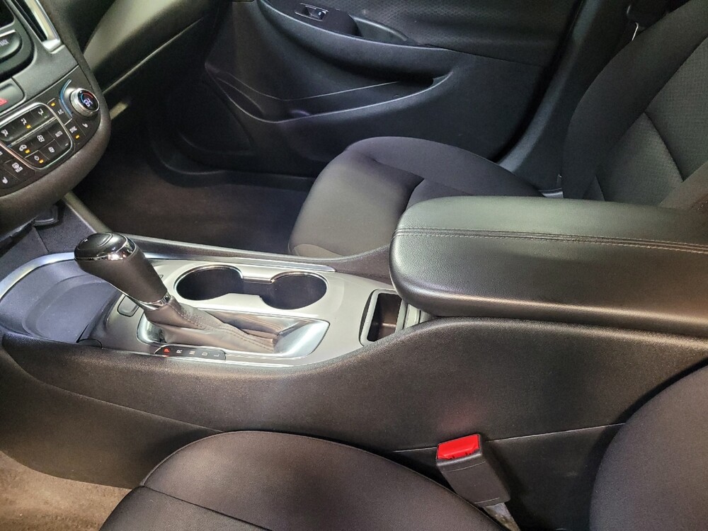 2019 Chevrolet Malibu in Lakeland, FL 33815 - 18121229 26