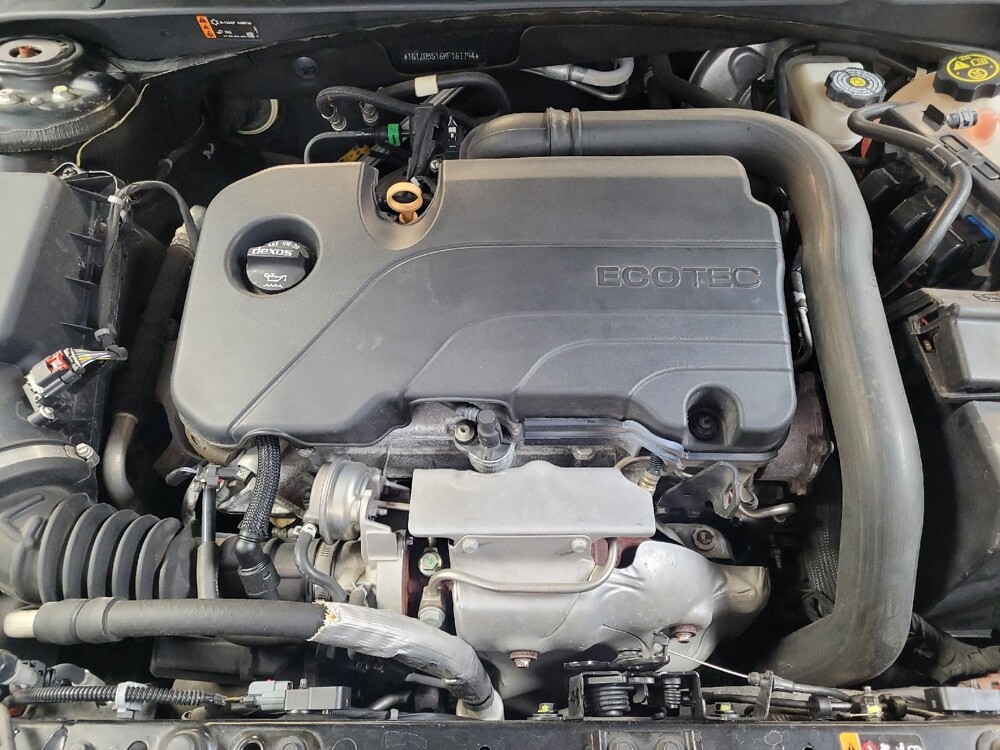 2019 Chevrolet Malibu in Lakeland, FL 33815 - 18121229 30