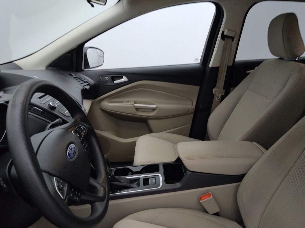 2018 Ford Escape in Clearwater, FL 33764 - 18121231 17