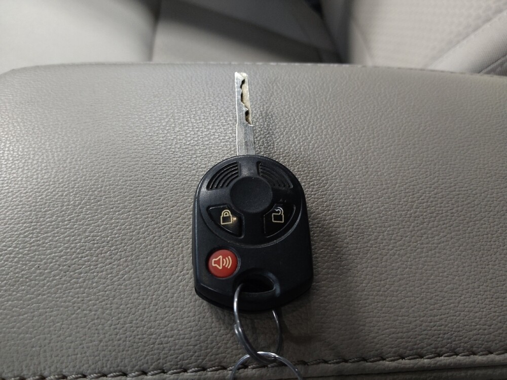 2018 Ford Escape in Clearwater, FL 33764 - 18121231 32