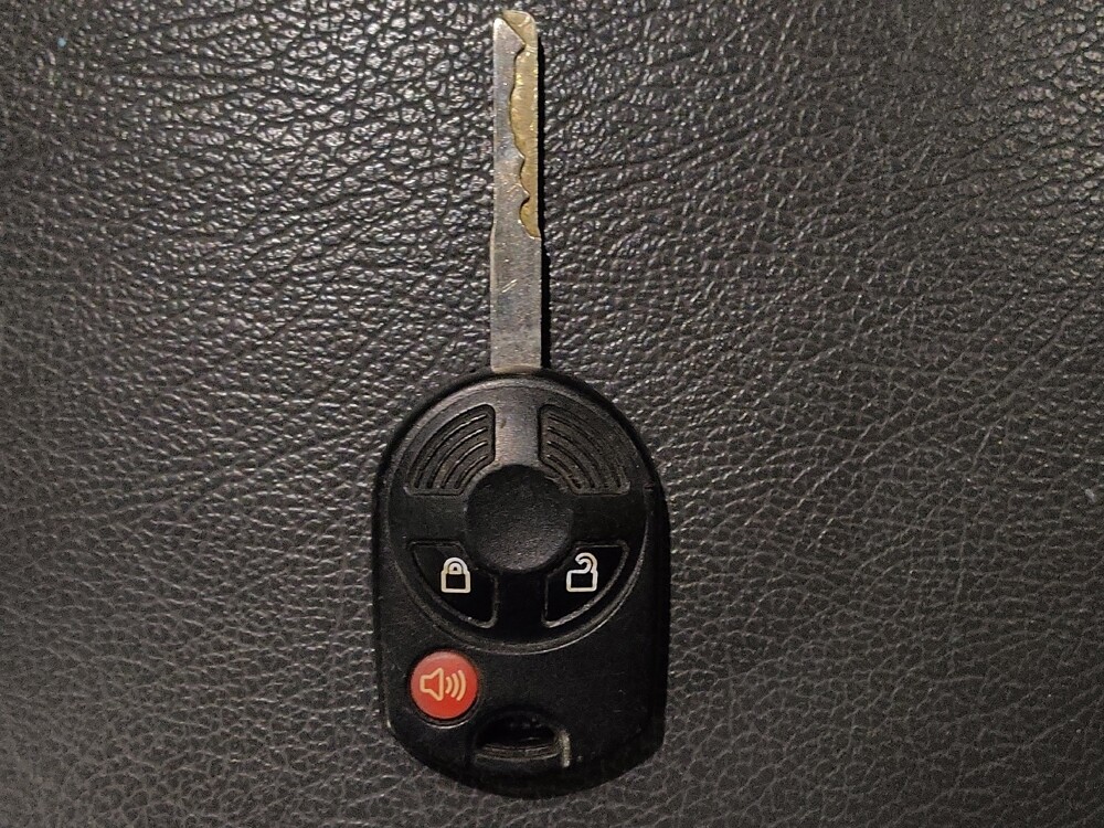 2018 Ford Escape in Macon, GA 31210 - 18121243 32