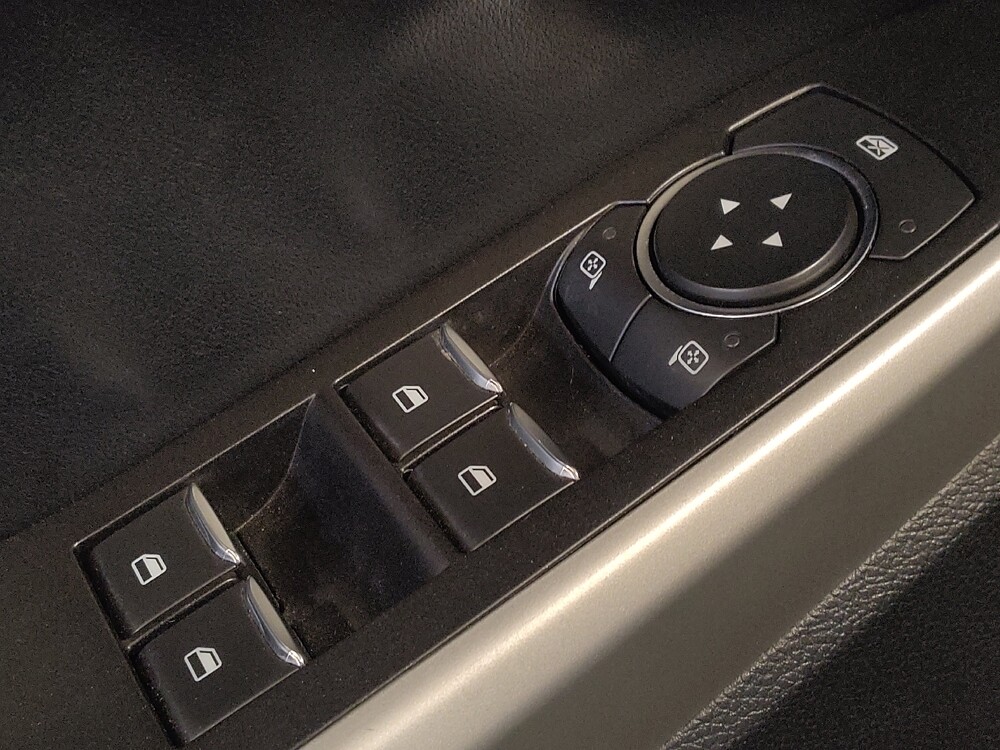 2020 Ford Explorer in Savannah, GA 31419 - 18121248 27