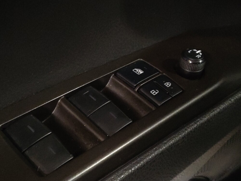 2021 Toyota Camry in Savannah, GA 31419 - 18121250 27