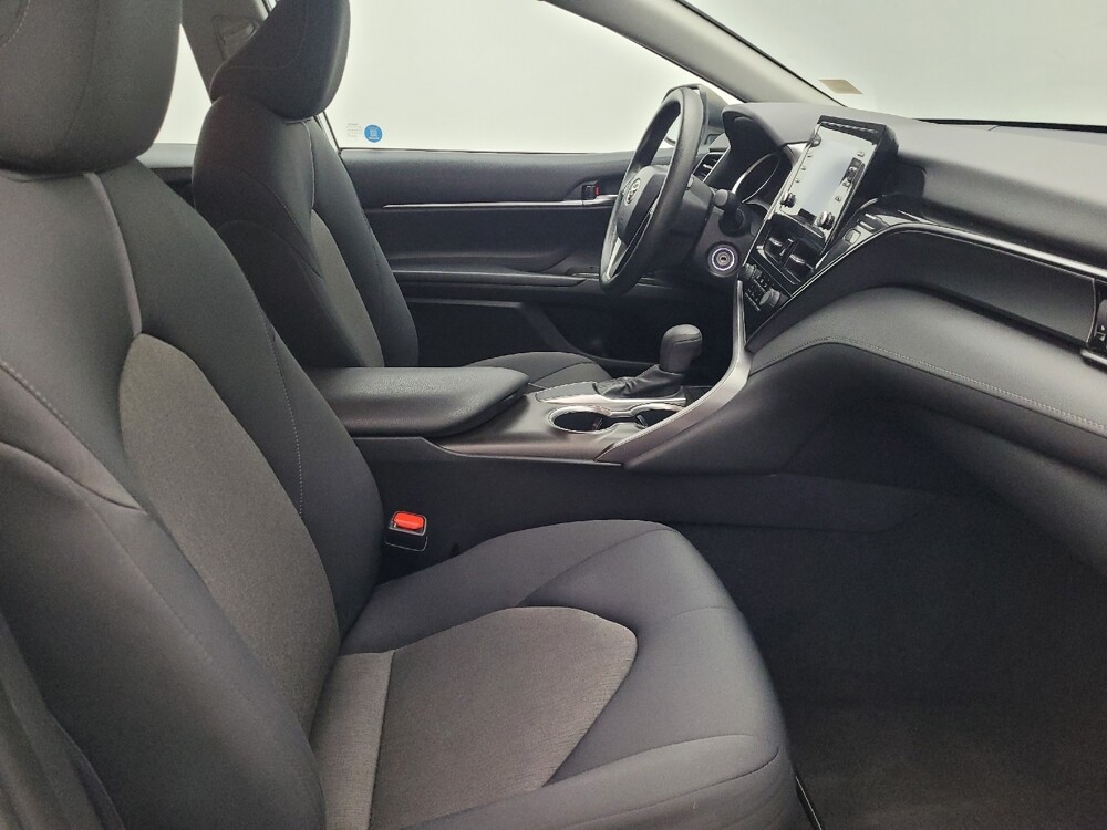 2021 Toyota Camry in Savannah, GA 31419 - 18121250 21