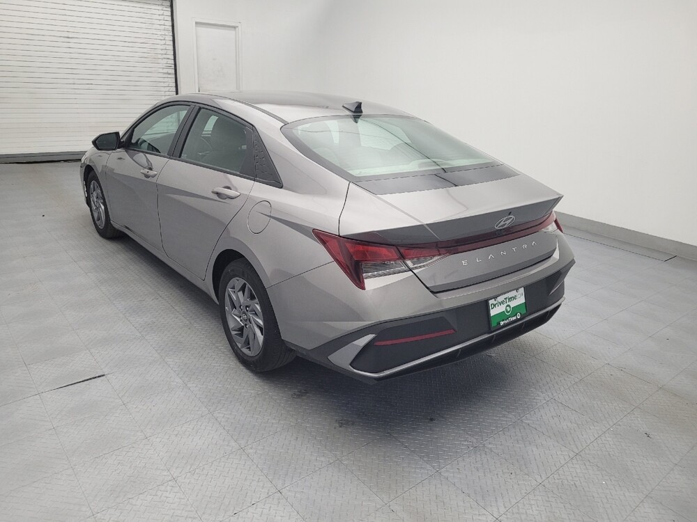 2024 Hyundai Elantra in Raleigh, NC 27604 - 18121253 5