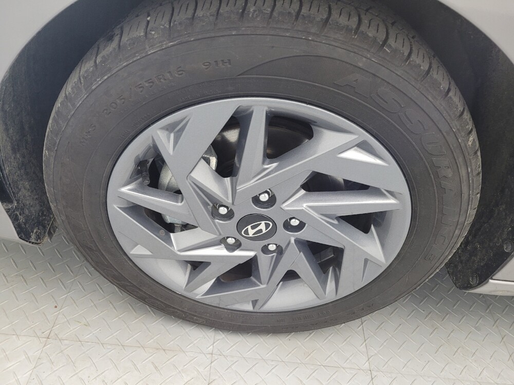 2024 Hyundai Elantra in Raleigh, NC 27604 - 18121253 31