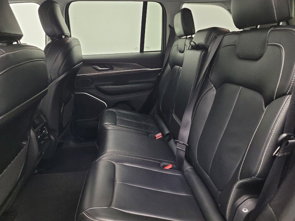 2023 Jeep Grand Cherokee in Columbia, SC 29210 - 18121262 18