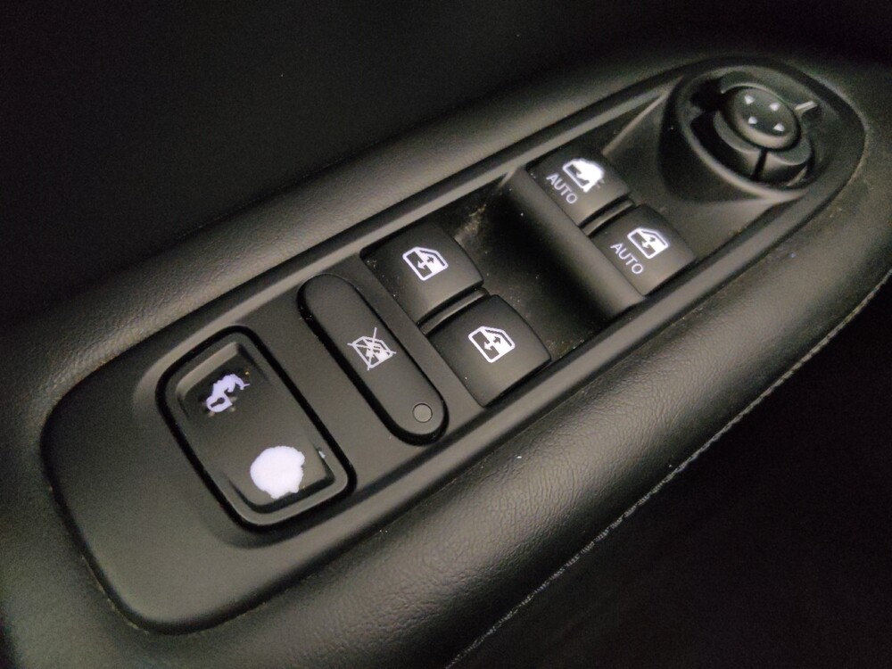 2018 Jeep Compass in Albuquerque, NM 87113 - 18121267 27