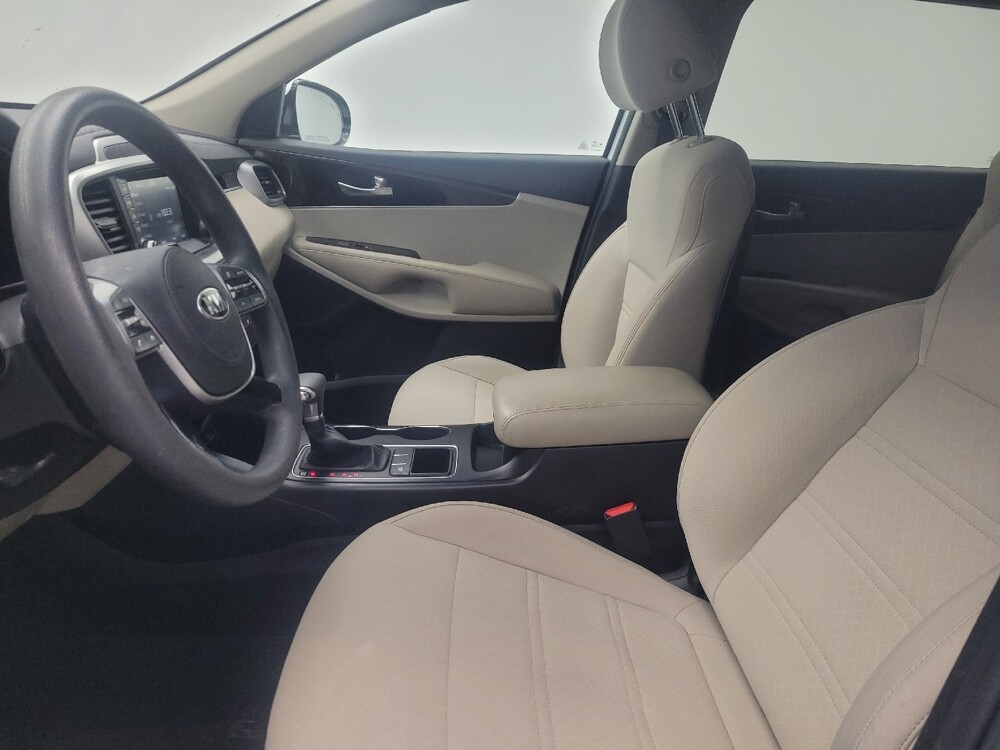 2019 Kia Sorento in Memphis, TN 38115 - 18121272 17