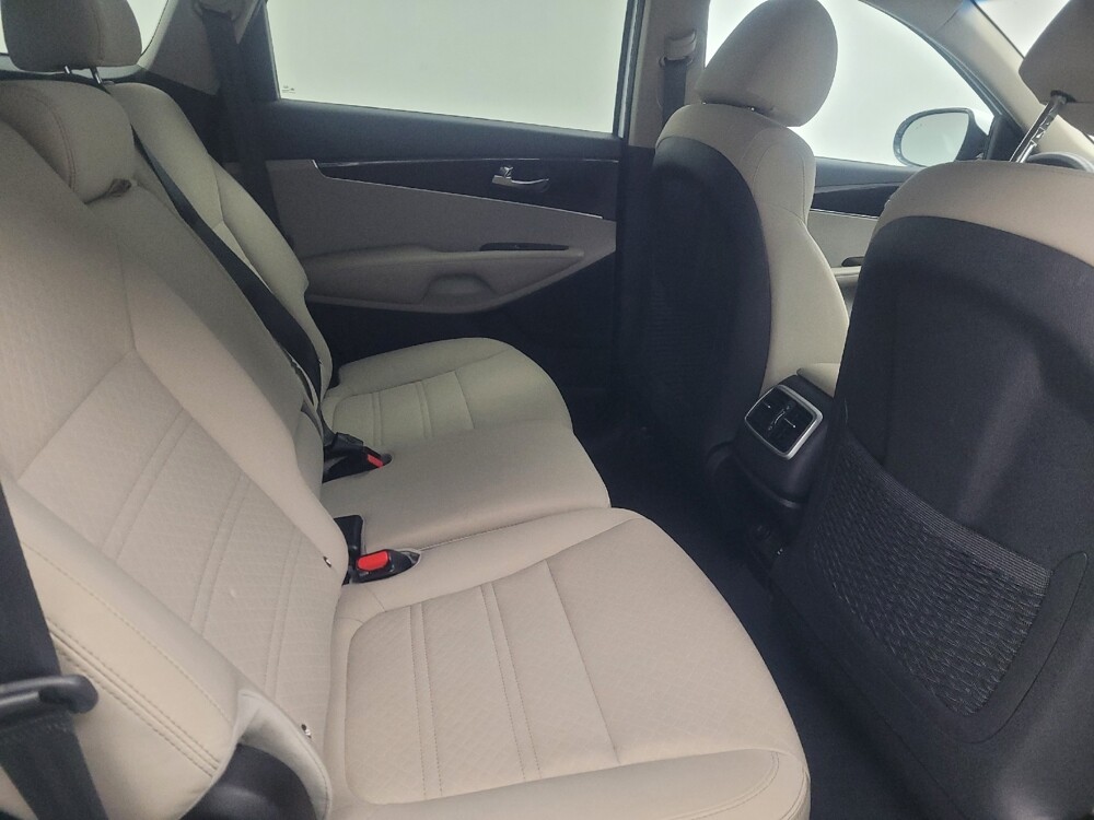 2019 Kia Sorento in Memphis, TN 38115 - 18121272 19