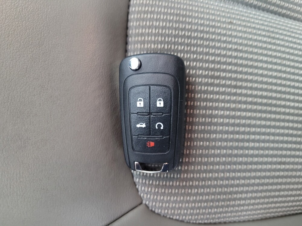 2015 Buick Verano in Memphis, TN 38128 - 18121273 32