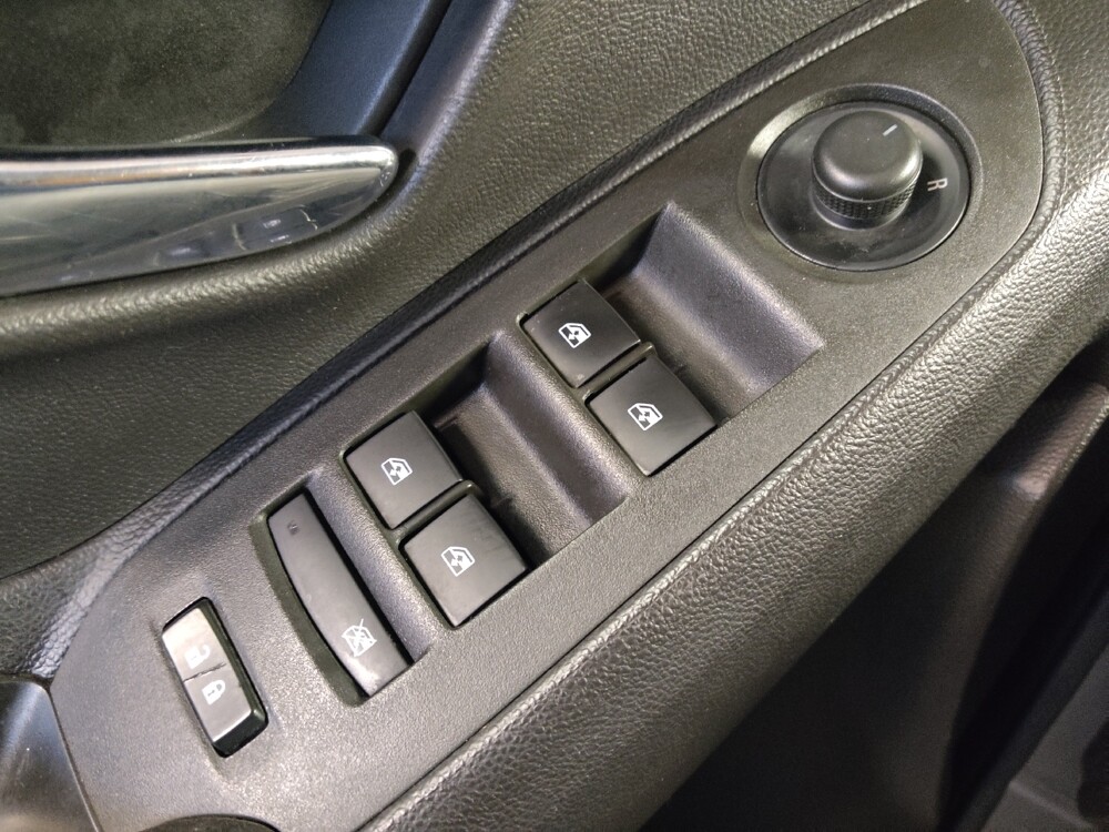 2018 Chevrolet Trax in Houston, TX 77060 - 18121276 27