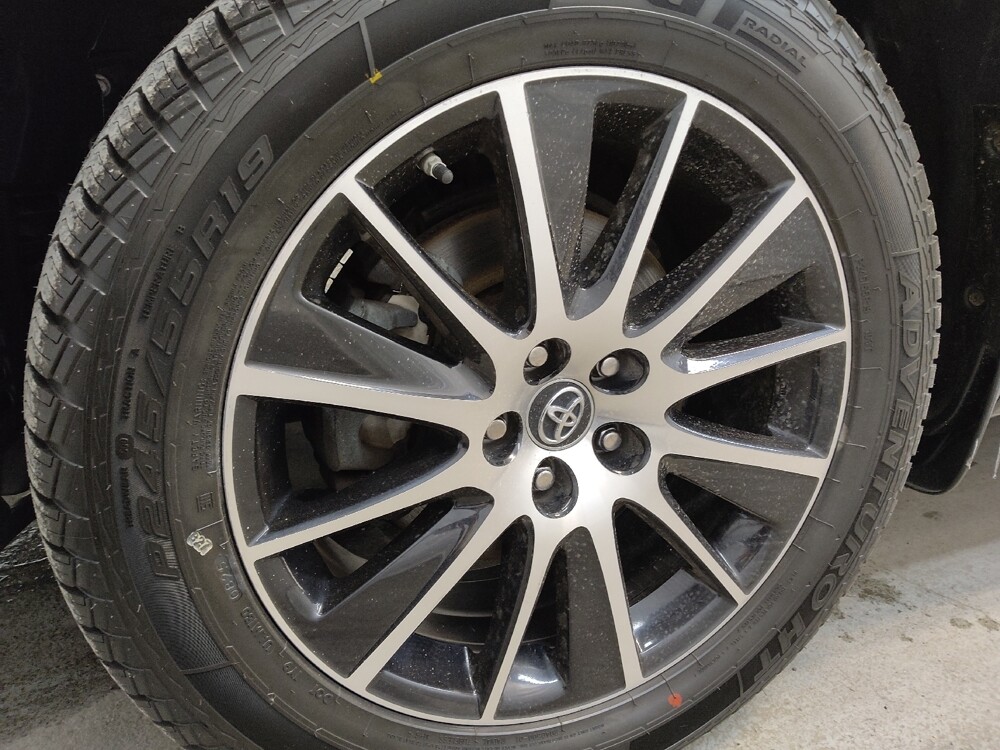 2017 Toyota Highlander in Cincinnati, OH 45255 - 18121285 31