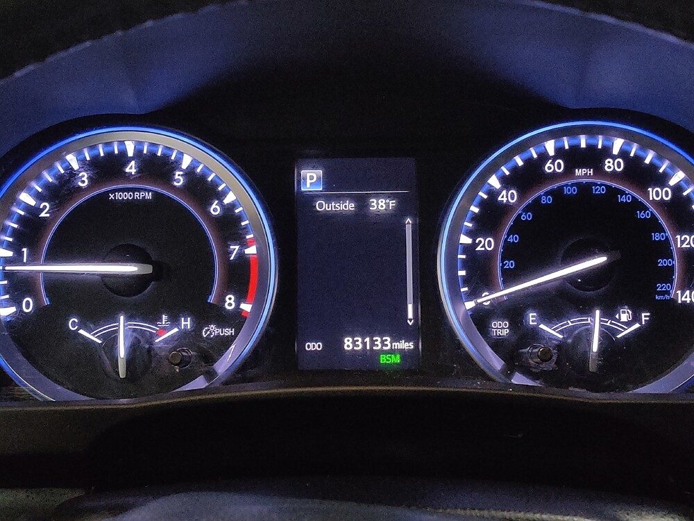 2017 Toyota Highlander in Cincinnati, OH 45255 - 18121285 23