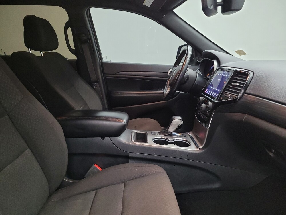 2020 Jeep Grand Cherokee in Louisville, KY 40258 - 18121292 21