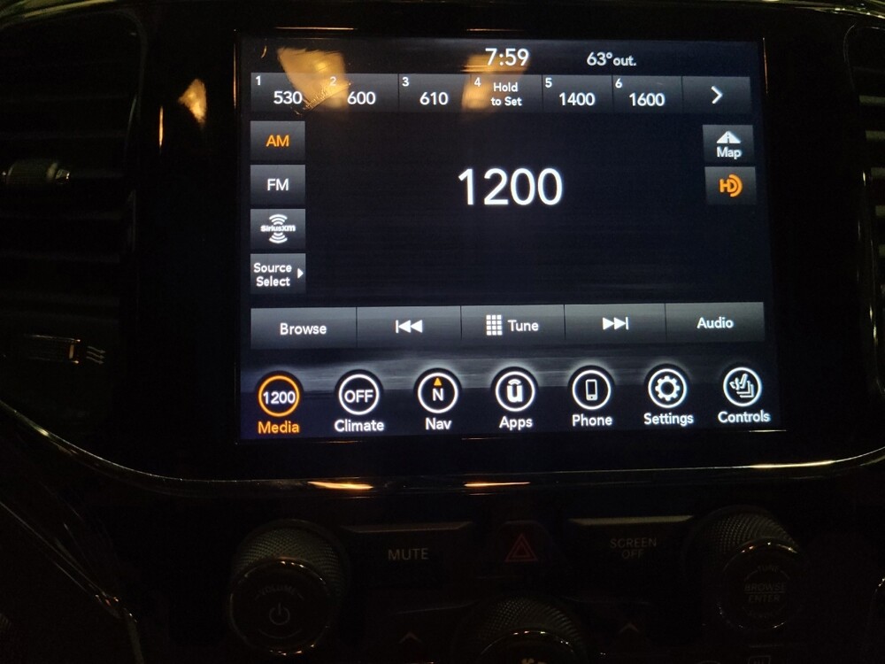 2020 Jeep Grand Cherokee in New Castle, DE 19720 - 18121297 25