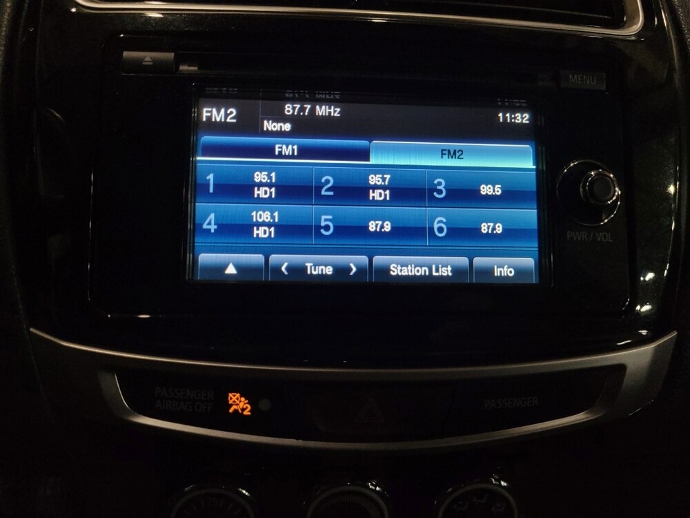 2015 Mitsubishi Outlander Sport in Pittsburgh, PA 15236 - 18121301 25