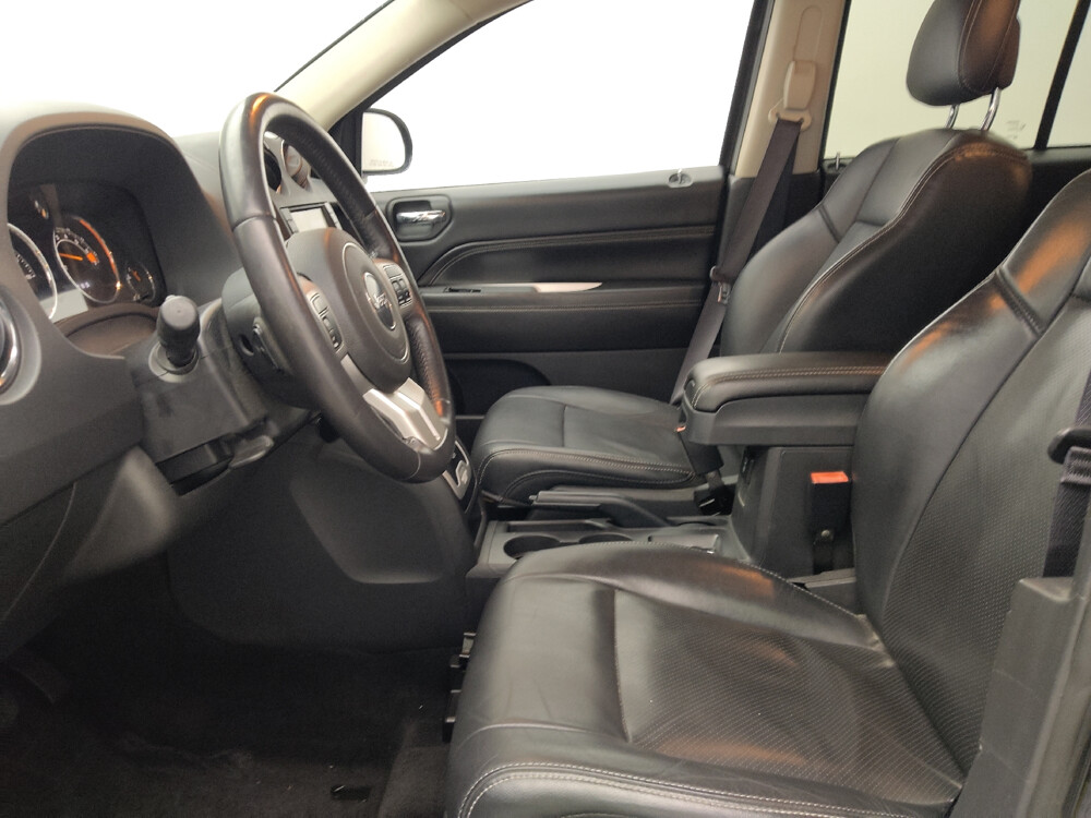 2017 Jeep Compass in St. Louis, MO 63125 - 18121303 17