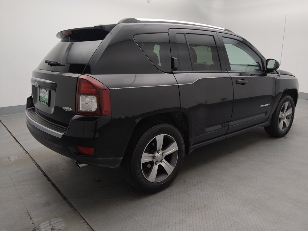 2017 Jeep Compass in St. Louis, MO 63125 - 18121303 10