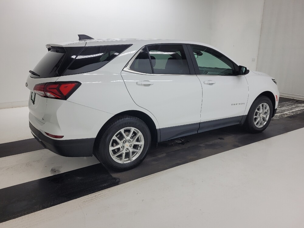 2023 Chevrolet Equinox in St. Louis, MO 63125 - 18121304 10