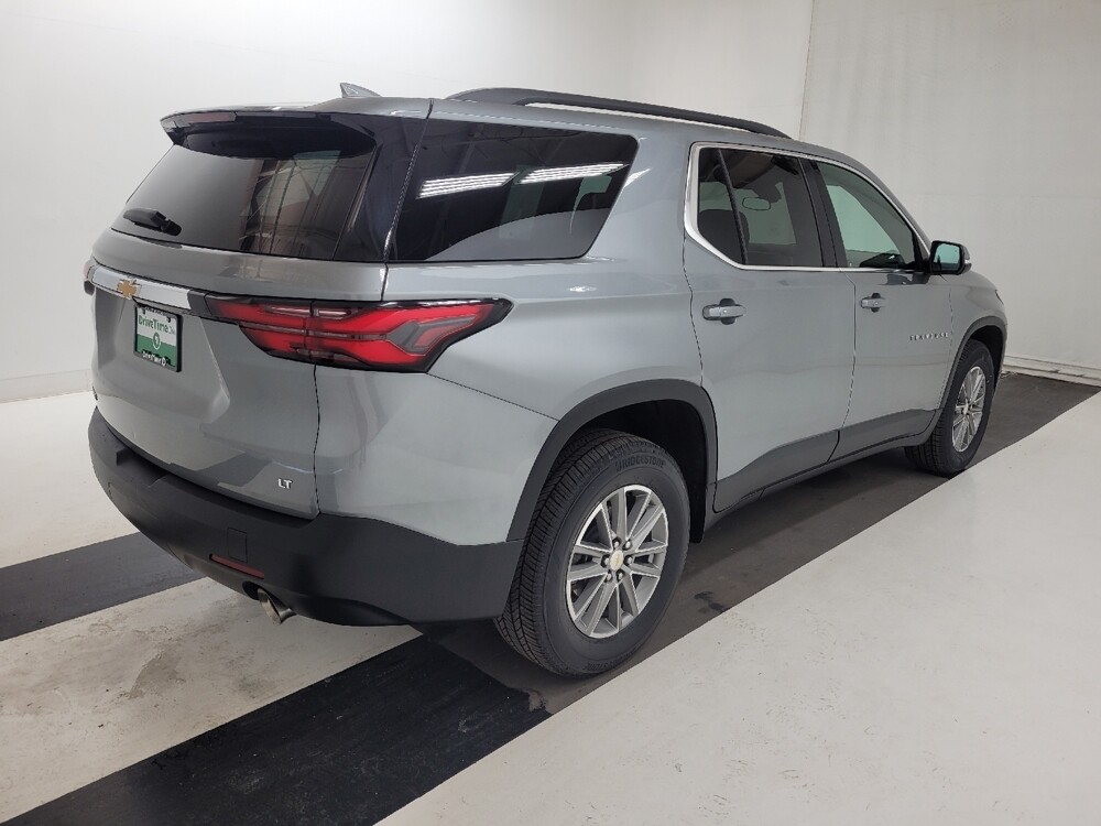 2023 Chevrolet Traverse in St. Louis, MO 63125 - 18121306 9
