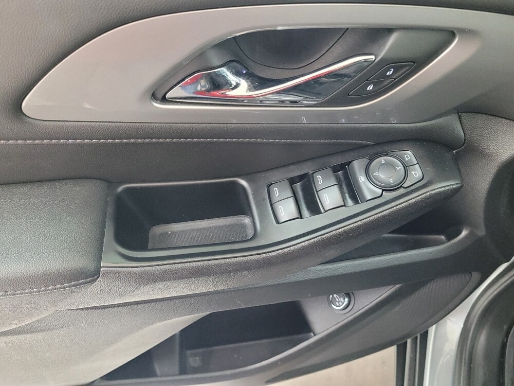 2023 Chevrolet Traverse in St. Louis, MO 63125 - 18121306 27