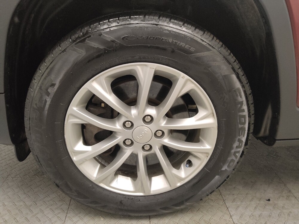 2019 Jeep Cherokee in Lombard, IL 60148 - 18121310 31