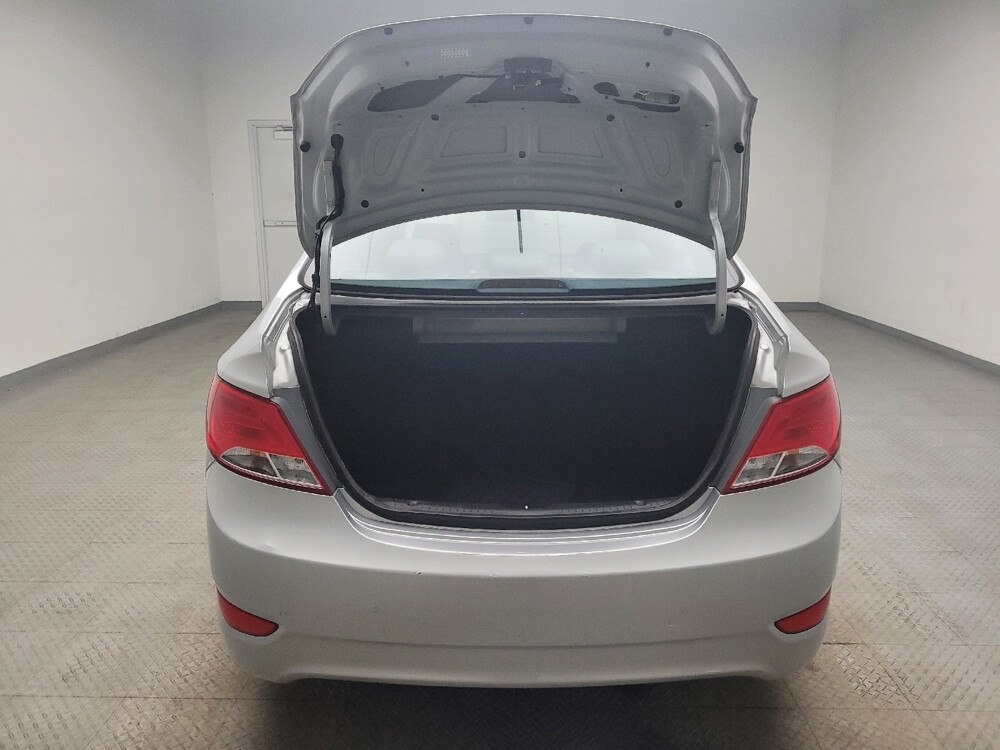 2017 Hyundai Accent in Eastpointe, MI 48021 - 18121314 29