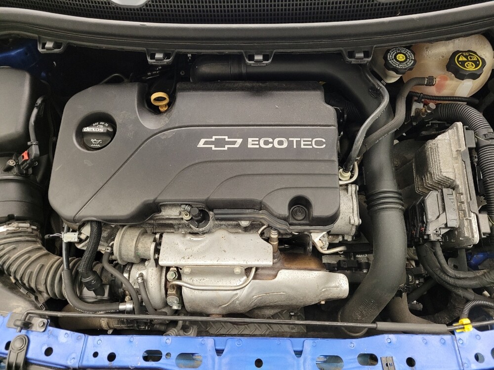 2018 Chevrolet Cruze in Taylor, MI 48180 - 18121315 30