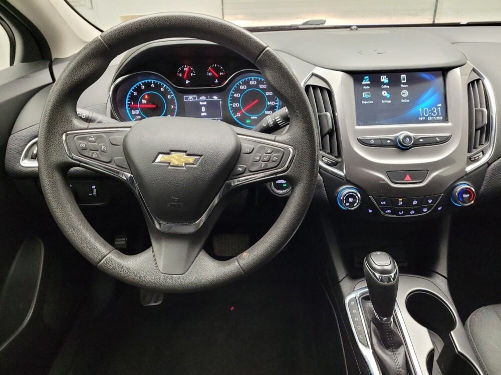 2018 Chevrolet Cruze in Taylor, MI 48180 - 18121315 22
