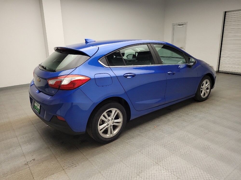 2018 Chevrolet Cruze in Taylor, MI 48180 - 18121315 10