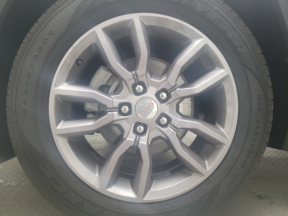 2023 GMC Terrain in Eastpointe, MI 48021 - 18121316 31