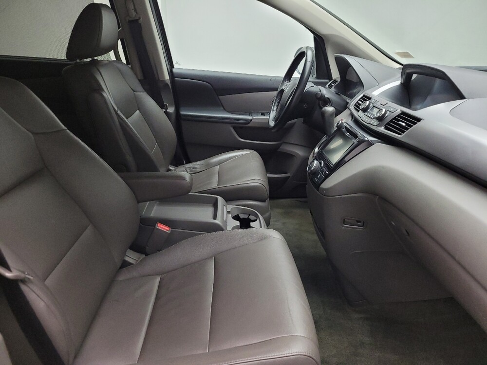 2016 Honda Odyssey in Taylor, MI 48180 - 18121317 21