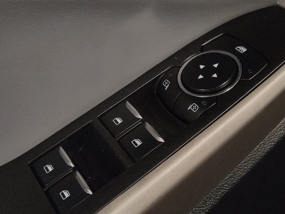 2024 Ford Explorer in Savannah, GA 31419 - 18121325 27