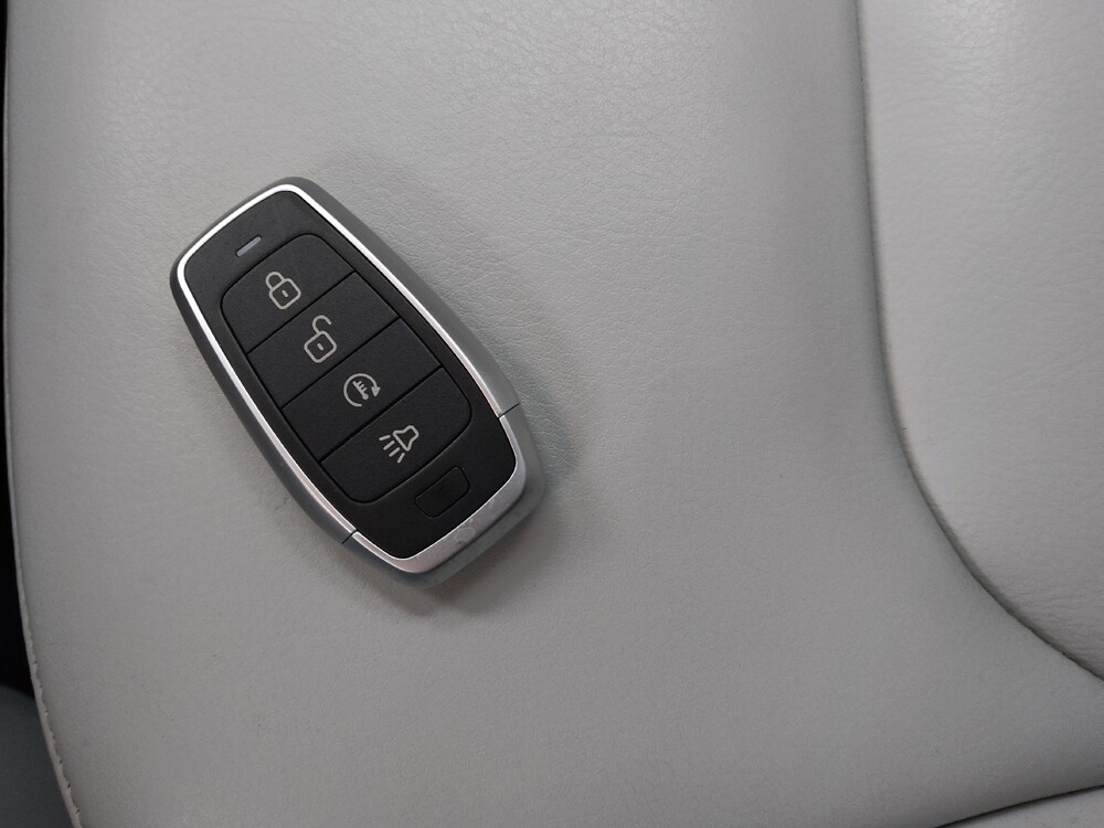 2021 Jeep Renegade in St. Louis, MO 63136 - 18121329 32