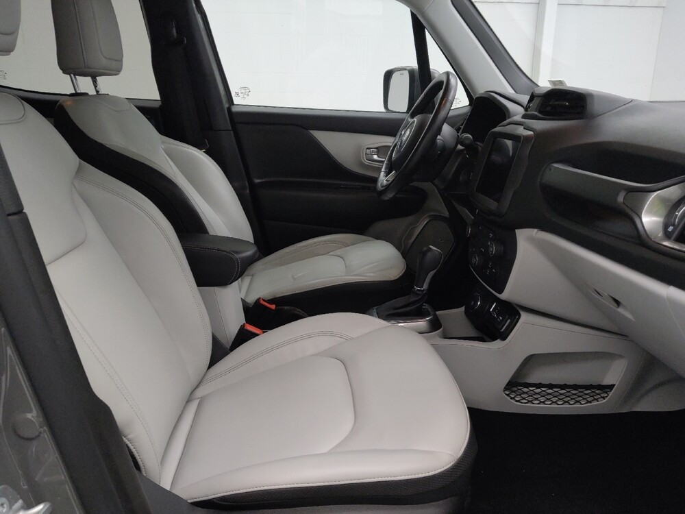 2021 Jeep Renegade in St. Louis, MO 63136 - 18121329 21